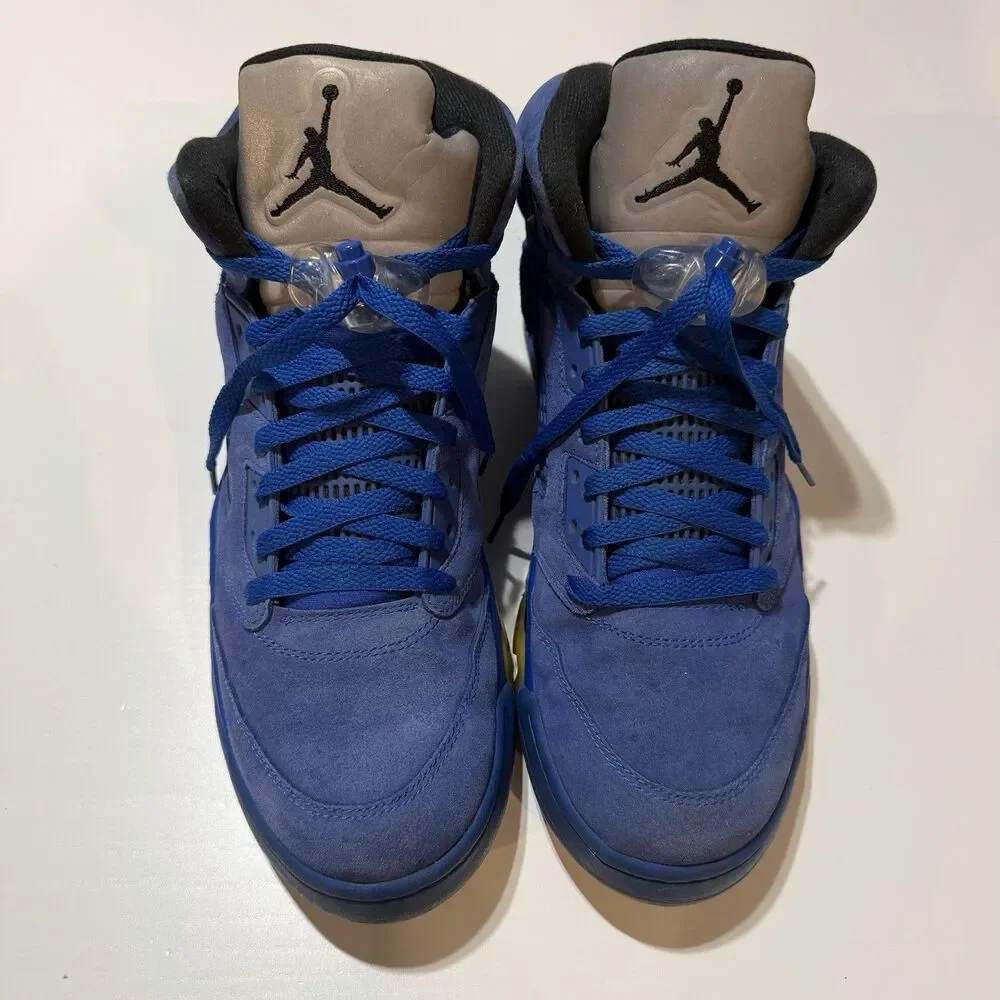 Nike product pair